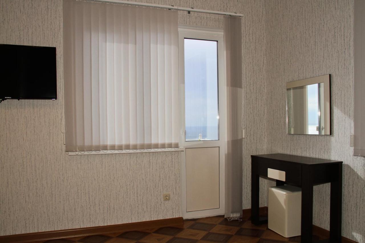 Guest House Vzgorye 가그라 외부 사진