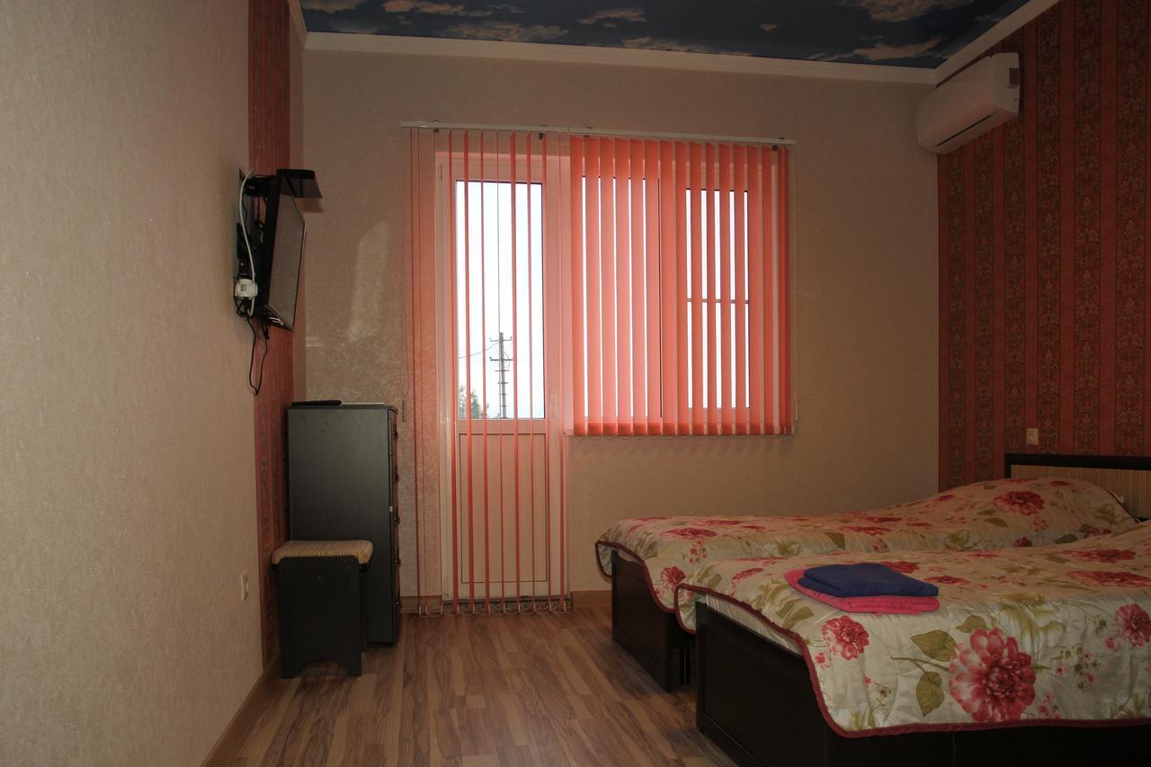 Guest House Vzgorye 가그라 외부 사진